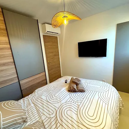 Neuf Luxe Plages Croisette Palais Festivals A Pied * Cannes